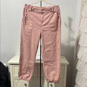 Croton Women's Pink Pants